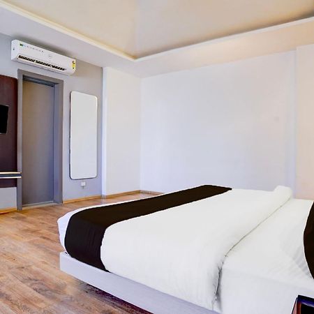 Super Townhouse Bombay Exhibition Centre Goregaon Εξωτερικό φωτογραφία