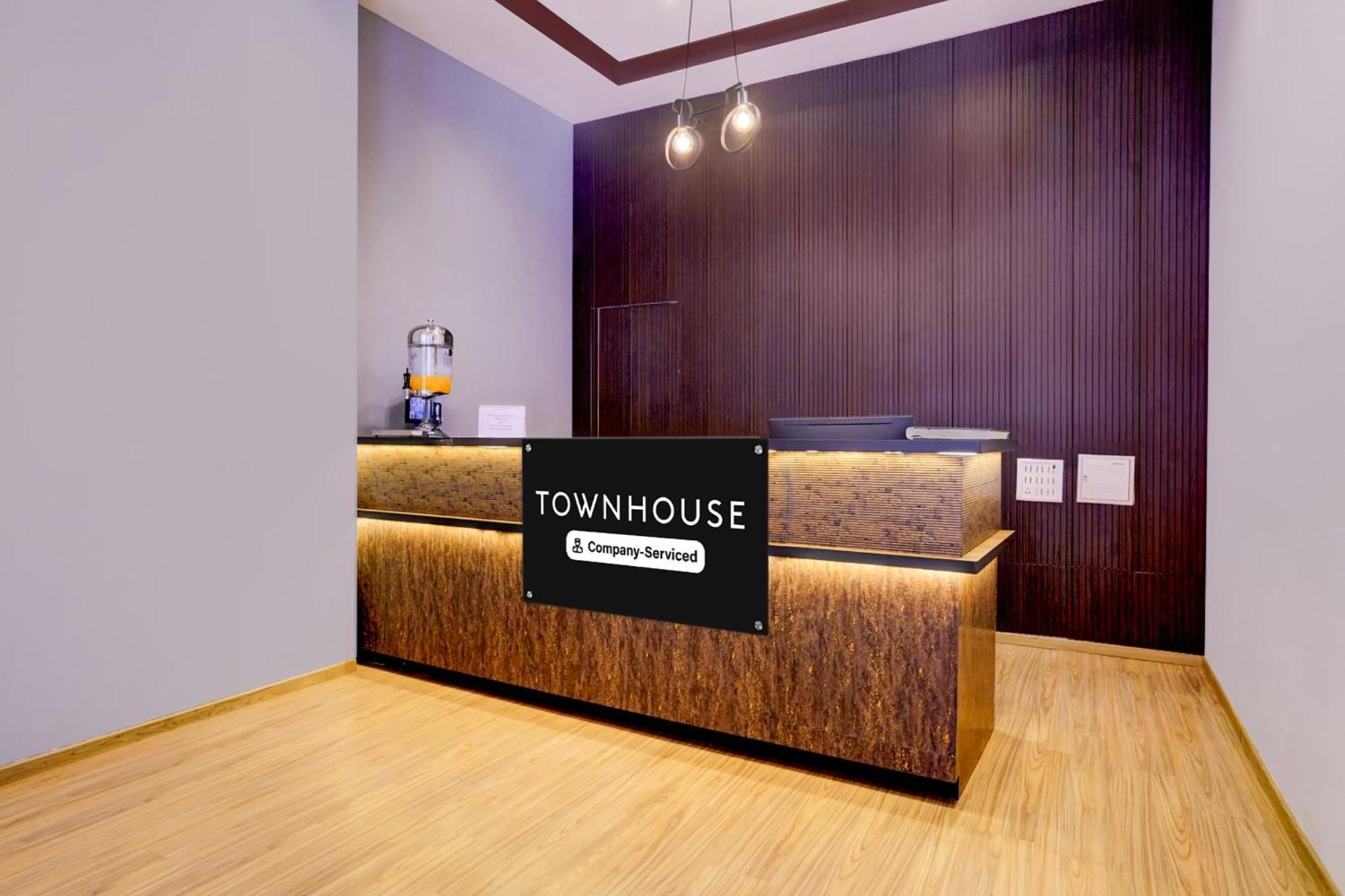 Super Townhouse Bombay Exhibition Centre Goregaon Εξωτερικό φωτογραφία