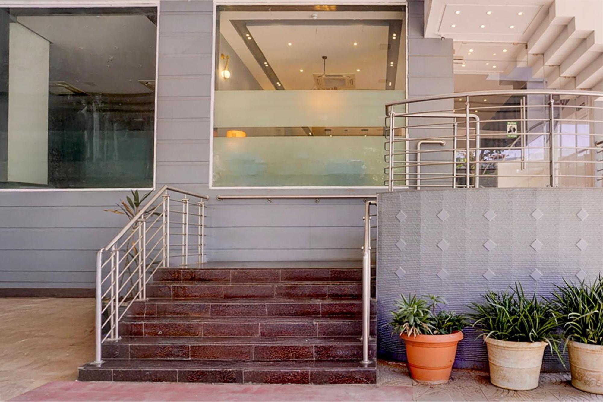 Super Townhouse Bombay Exhibition Centre Goregaon Εξωτερικό φωτογραφία